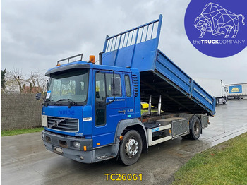 قلابات VOLVO FL 220