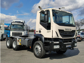 Iveco Trakker 26.410 6x4 Manual Mały Przebieg tylko-46000km إيجار Iveco Trakker 26.410 6x4 Manual Mały Przebieg tylko-46000km: صور 1