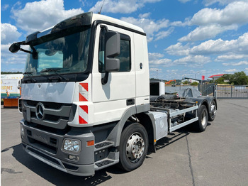 الشاسيه شاحنة MERCEDES-BENZ Actros 2532