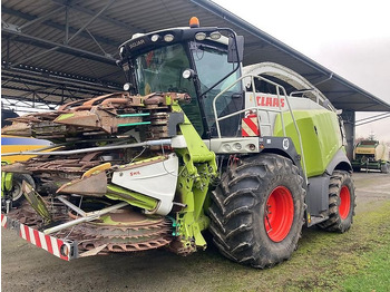 آلة حصاد CLAAS Jaguar 940