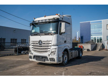 شاحنة جرار MERCEDES-BENZ Actros 1846