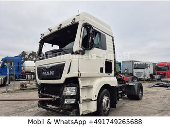 شاحنة جرار MAN TGX 18.440