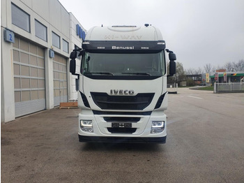 شاحنة جرار IVECO Stralis 440