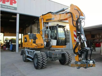 حفارة على عجلات LIEBHERR A 916