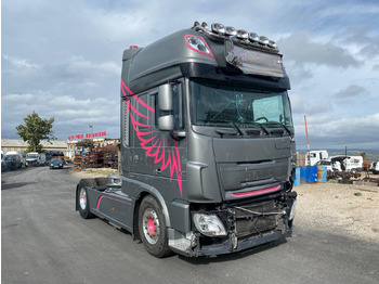 شاحنة جرار DAF XF 510