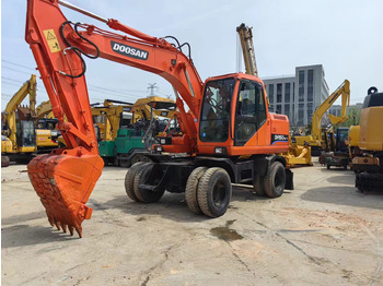 حفارة على عجلات DOOSAN DH150W-7