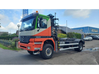 شاحنة كرين MERCEDES-BENZ Actros 1831