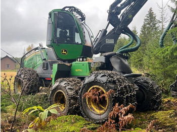 الحصادات JOHN DEERE