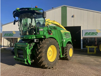 آلة حصاد JOHN DEERE 8600