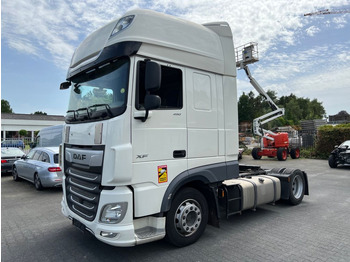 شاحنة جرار DAF XF 450