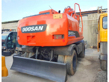 حفارة على عجلات DOOSAN DH150W-7