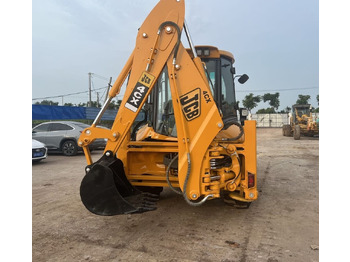 حفار متعدد الاستخدام JCB 4CX