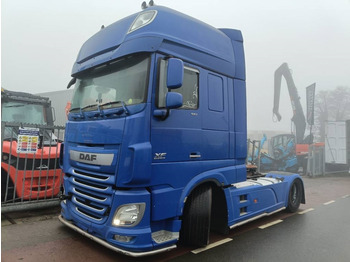 شاحنة جرار DAF XF 510