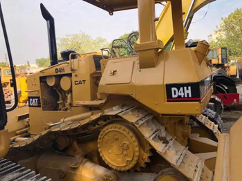 بلدوزر CATERPILLAR D4H