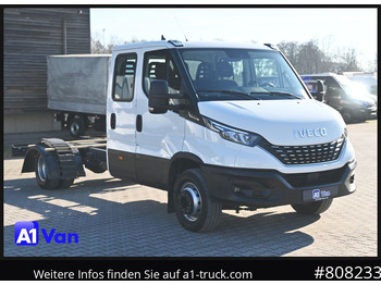 الشاحنات الصغيرة المسطحة IVECO Daily 70c21