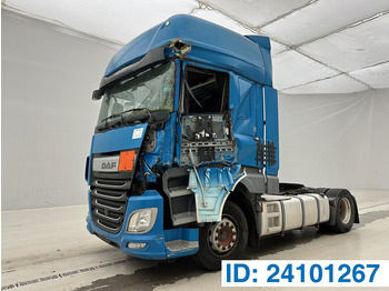 شاحنة جرار DAF XF 460