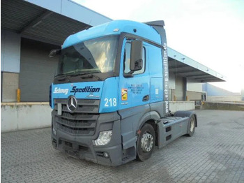 شاحنة جرار MERCEDES-BENZ Actros 1845