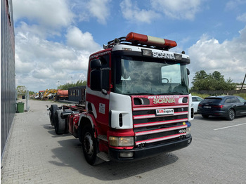 شاحنة ذات الخطاف Scania P124. 420: صور 2