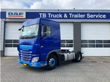 شاحنة جرار DAF XF 440