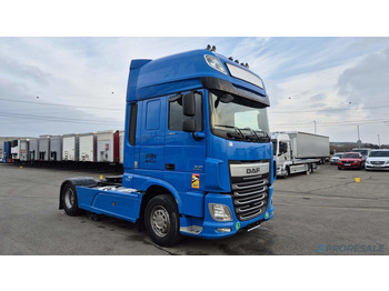 شاحنة جرار DAF XF 460