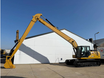 حفارة CATERPILLAR 323D3