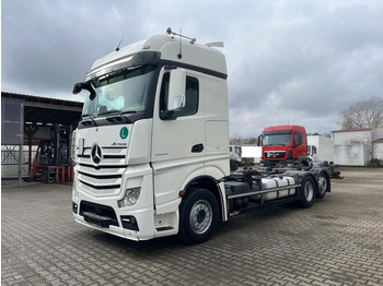 الشاسيه شاحنة MERCEDES-BENZ Actros 2545