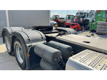شاحنة جرار Mercedes-Benz Arocs 3348 6X4 - Euro 6 - retarder - tipper hydraulics: صور 4