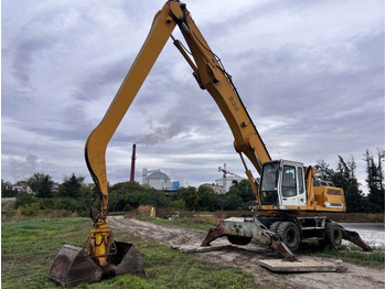 حفارة النقل والشحن LIEBHERR