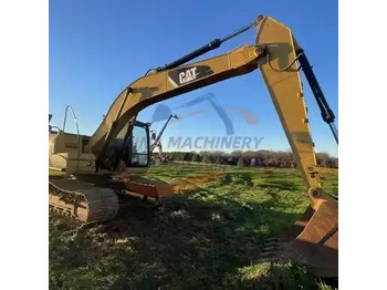 حفارة CATERPILLAR 320D2