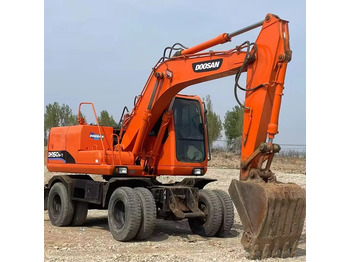 حفارة على عجلات DOOSAN DH150W-7