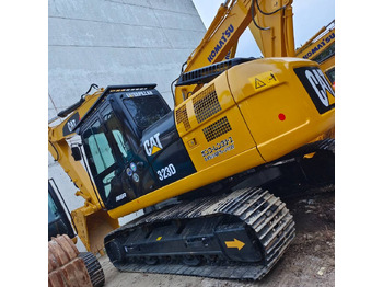 حفارات زحافة CATERPILLAR 323D