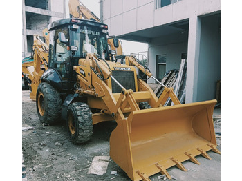 حفار متعدد الاستخدام CATERPILLAR 430