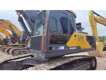 حفارات زحافة VOLVO EC290