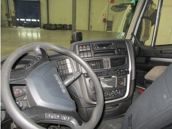 Interior photo 1: شاحنة جرار IVECO Stralis AS440S46T/P