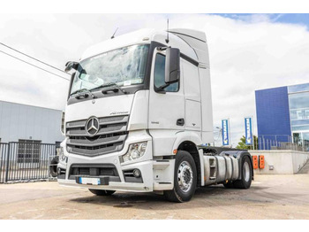 شاحنة جرار MERCEDES-BENZ Actros 1845