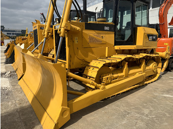 بلدوزر CATERPILLAR D6G