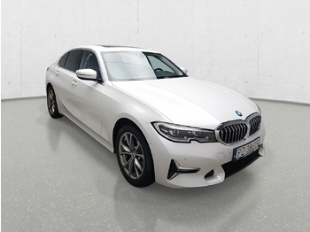 سيارة BMW 320D XDRIVE SEDAN: صور 2