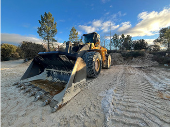 اللودر بعجل VOLVO L350F