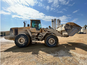 اللودر بعجل Volvo L180F: صور 2