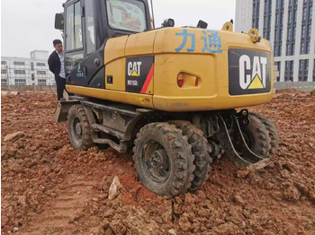 حفارة على عجلات CATERPILLAR M315D