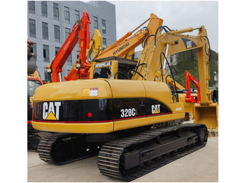 حفارات زحافة CATERPILLAR 320CL