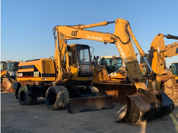 حفارة على عجلات CATERPILLAR M315