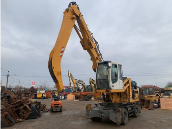 حفارة على عجلات LIEBHERR A 904 C