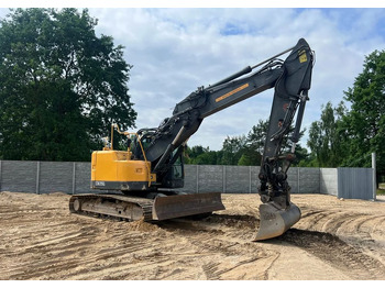حفارات زحافة VOLVO ECR235CL