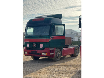 شاحنة جرار Mercedes-Benz Actros 1840: صور 5