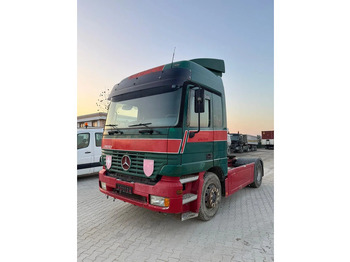 شاحنة جرار Mercedes-Benz Actros 1840: صور 3