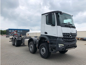 الشاسيه شاحنة MERCEDES-BENZ Arocs 4451