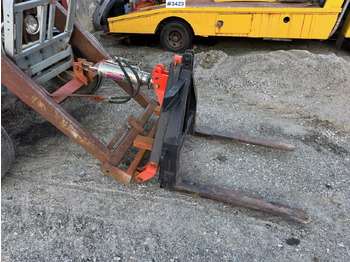 جرار 1981 Ford 4600 w/front loader, bucket and pallet fork.: صور 4