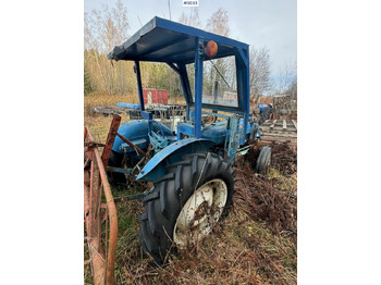 جرار Ford Dexta tractor. Rep object.: صور 5