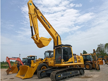 حفارات زحافة KOMATSU PC220-8